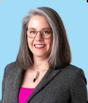 Kristen Hoyle headshot.